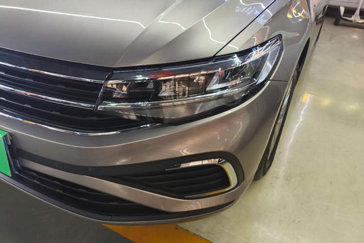 Used Volkswagen Bora 2023 200TSI DSG Comfort Edition Left Front Headlight