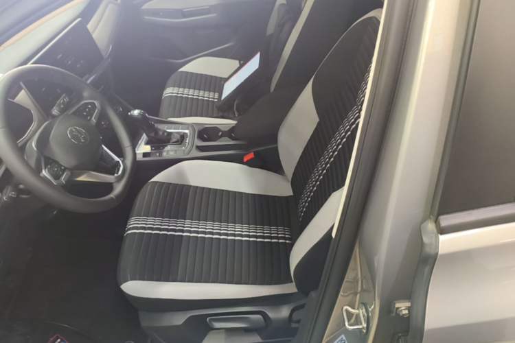 Used Volkswagen Bora 2023 200TSI DSG Comfort Edition Left Front Seat