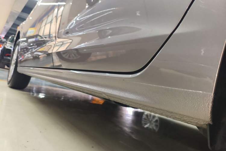 Used Volkswagen Bora 2023 200TSI DSG Comfort Edition Left Side Sill