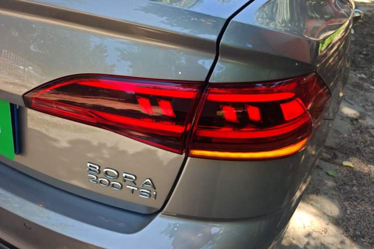 Used Volkswagen Bora 2023 200TSI DSG SmartDrive PRO Edition Right Rear Taillight