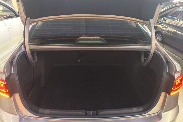 Used Volkswagen Bora 2023 200TSI DSG Comfort Edition Trunk
