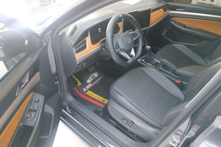 Used Volkswagen Bora 2024 200TSI DSG EnjoyDrive PRO Edition Driver Seat