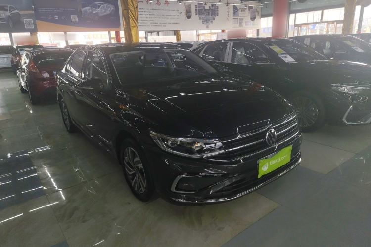 Used Volkswagen Bora 2024 280TSI DSG Comfort Edition Front Right 45 Deg