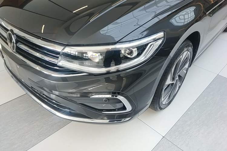 Used Volkswagen Bora 2024 200TSI DSG EnjoyDrive PRO Edition Left Front Headlight