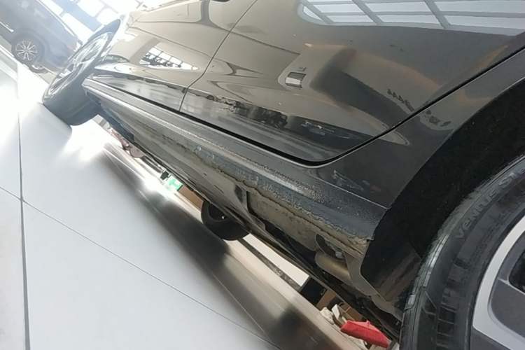 Used Volkswagen Bora 2024 200TSI DSG EnjoyDrive PRO Edition Left Side Sill