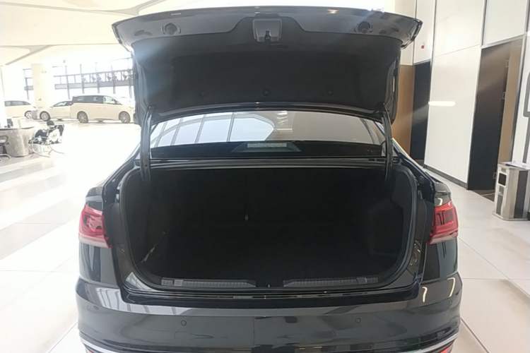 Used Volkswagen Bora 2024 200TSI DSG EnjoyDrive PRO Edition Trunk