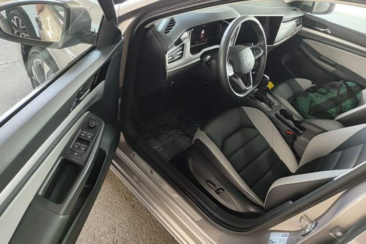 Used Volkswagen Bora 2024 300TSI DSG Prestige Edition Driver Seat