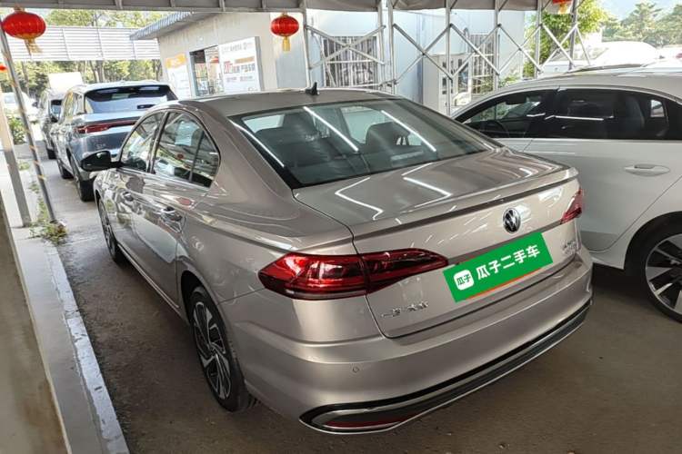 Used Volkswagen Bora 2024 300TSI DSG Prestige Edition Rear Left 45 Deg