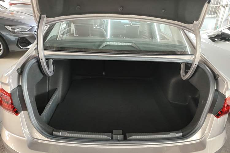Used Volkswagen Bora 2024 300TSI DSG Prestige Edition Trunk