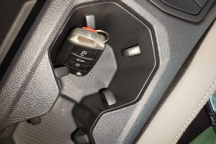 Used Volkswagen Bora 2024 300TSI DSG Prestige Edition Vehicle Key