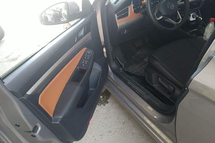 Used Volkswagen Bora 2024 200TSI DSG Smart Drive Edition Driver Seat