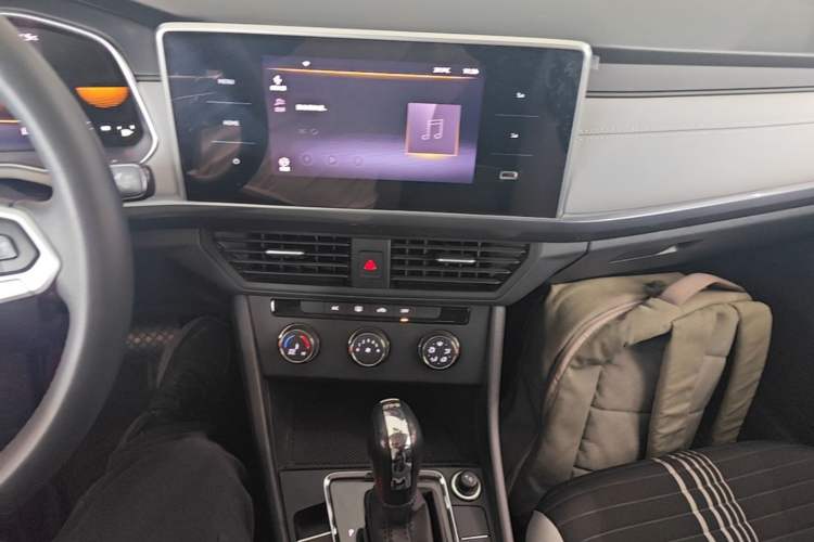 Used Volkswagen Bora 2024 200TSI DSG Comfort Edition Audio And AC Panel