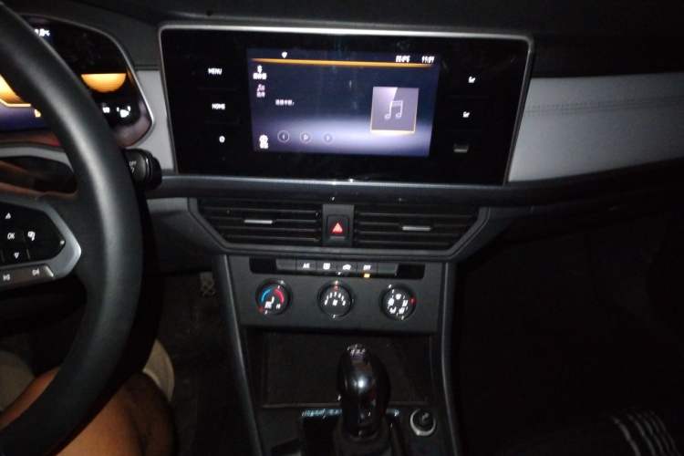 Used Volkswagen Bora 2024 200TSI DSG Comfort Edition Audio And AC Panel