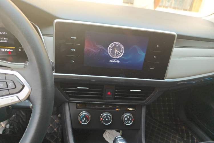 Used Volkswagen Bora 2024 200TSI DSG Comfort Edition Audio And AC Panel