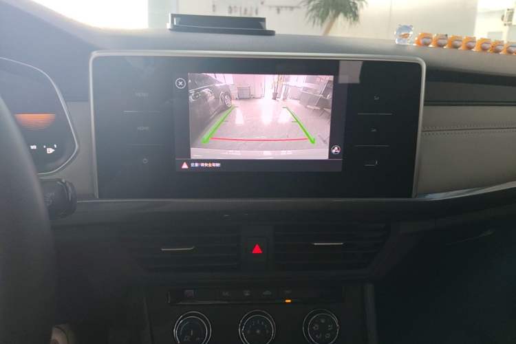 Used Volkswagen Bora 2024 200TSI DSG Comfort Edition Audio And AC Panel