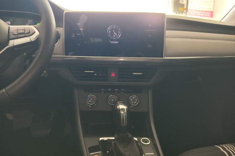 Used Volkswagen Bora 2024 200TSI DSG Comfort Edition Audio And AC Panel