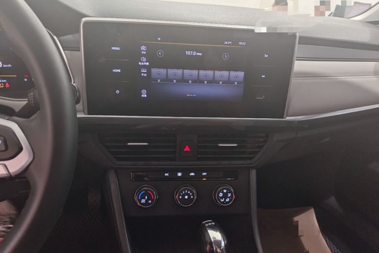 Used Volkswagen Bora 2024 200TSI DSG Comfort Edition Audio And AC Panel