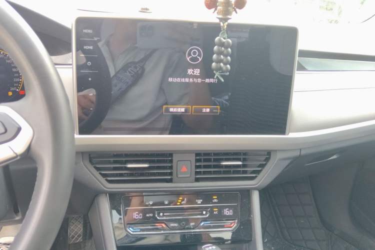 Used Volkswagen Bora 2024 300TSI DSG Prestige Edition Audio And AC Panel