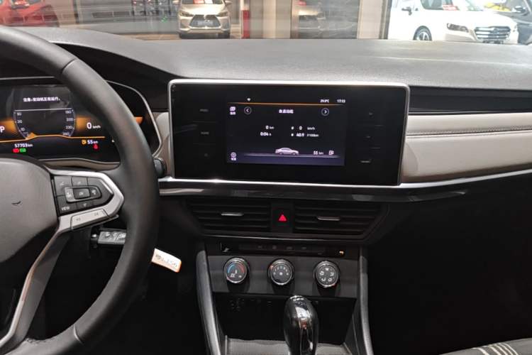 Used Volkswagen Bora 2024 200TSI DSG Comfort Edition Audio And AC Panel