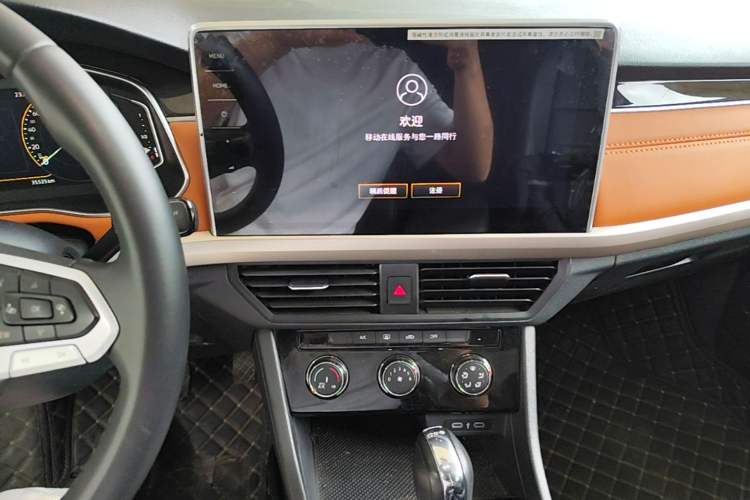 Used Volkswagen Bora 2024 200TSI DSG EnjoyDrive PRO Edition Audio And AC Panel