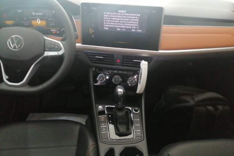 Used Volkswagen Bora 2024 200TSI DSG Joyful Drive Edition Audio And AC Panel