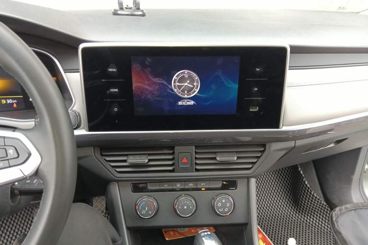 Used Volkswagen Bora 2024 200TSI DSG Comfort Edition Audio And AC Panel