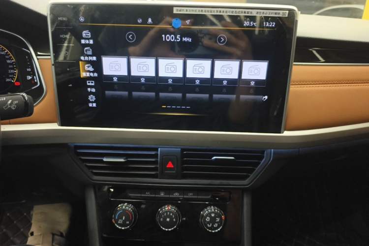 Used Volkswagen Bora 2024 200TSI DSG EnjoyDrive PRO Edition Audio And AC Panel
