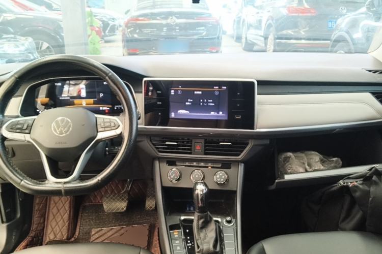 Used Volkswagen Bora 2024 200TSI DSG Comfort Edition Center Console