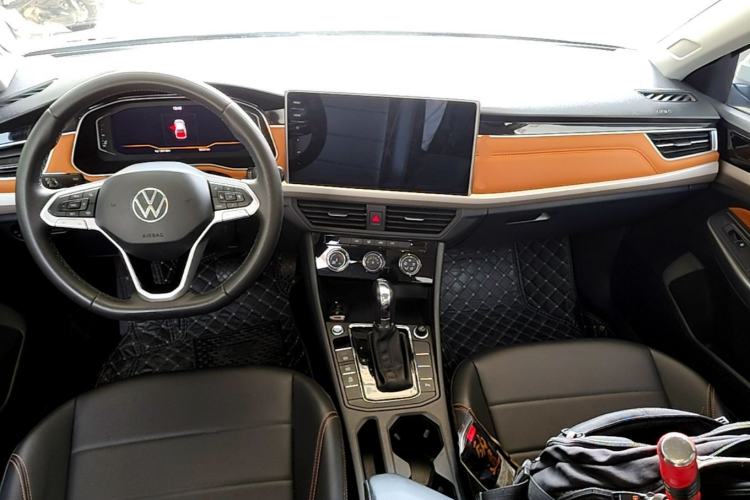 Used Volkswagen Bora 2024 200TSI DSG EnjoyDrive PRO Edition Center Console
