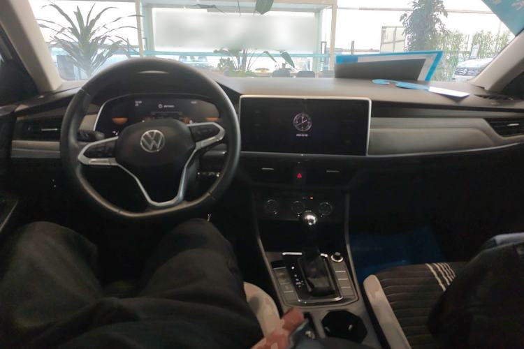 Used Volkswagen Bora 2024 200TSI DSG Comfort Edition Center Console