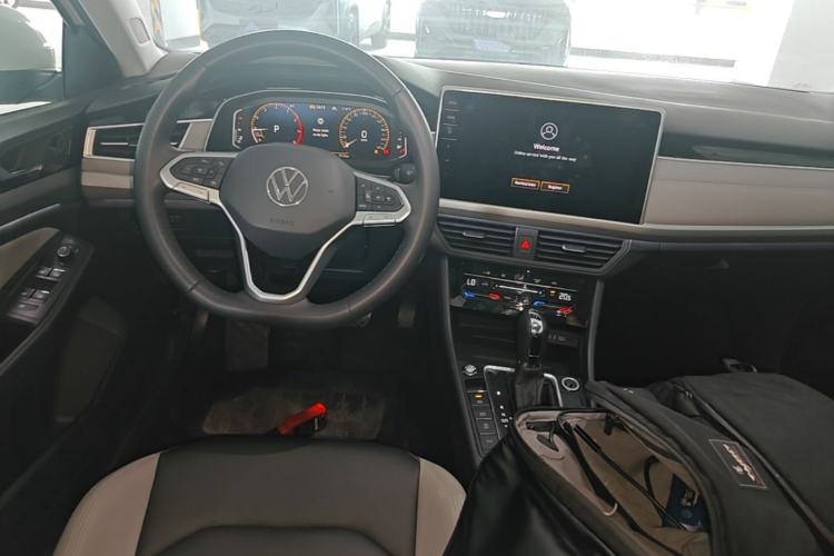 Used Volkswagen Bora 2024 300TSI DSG Prestige Edition Center Console