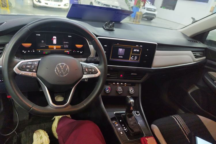 Used Volkswagen Bora 2024 200TSI DSG Comfort Edition Center Console