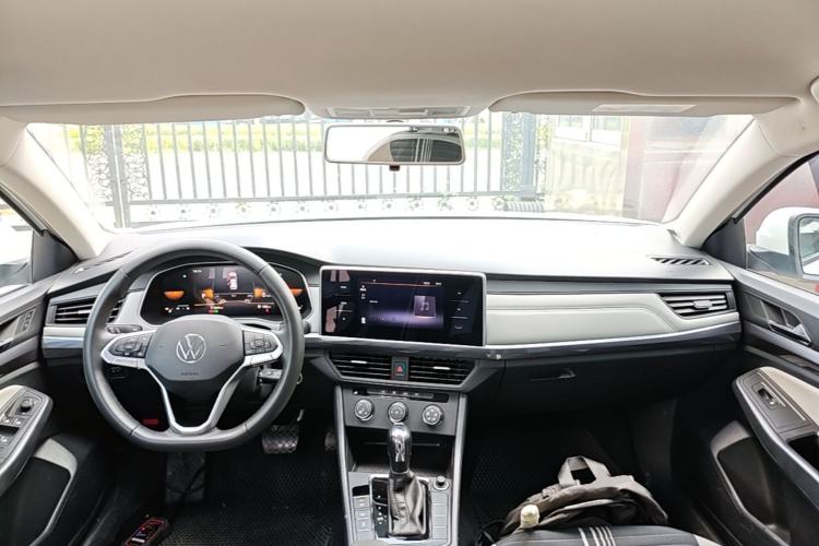 Used Volkswagen Bora 2024 200TSI DSG Comfort Edition Center Console