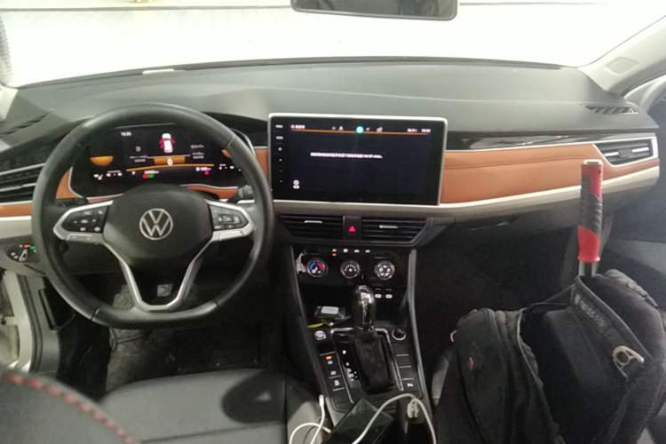 Used Volkswagen Bora 2024 200TSI DSG Smart Drive Edition Center Console