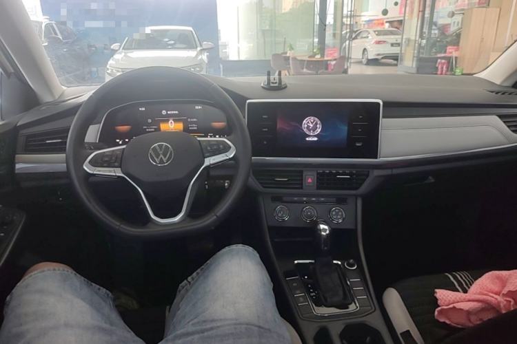 Used Volkswagen Bora 2024 200TSI DSG Comfort Edition Center Console