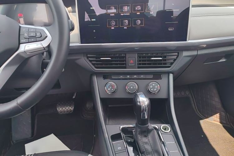 Used Volkswagen Bora 2024 200TSI DSG Comfort Edition Center Console