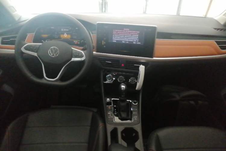 Used Volkswagen Bora 2024 200TSI DSG Joyful Drive Edition Center Console