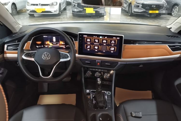 Used Volkswagen Bora 2024 280TSI DSG Comfort Edition Center Console