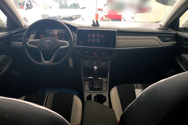 Used Volkswagen Bora 2024 200TSI DSG Comfort Edition Center Console