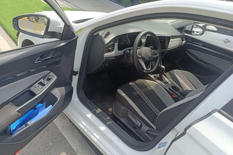 Used Volkswagen Bora 2024 200TSI DSG Comfort Edition Driver Seat