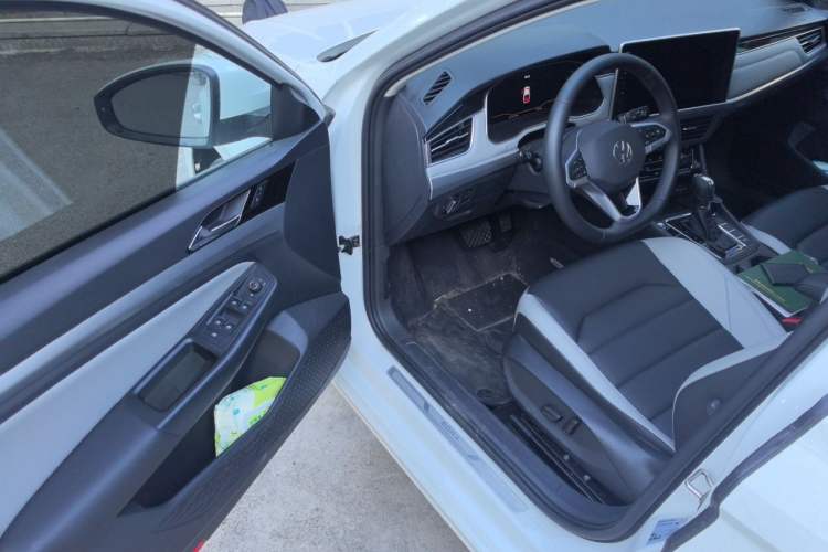 Used Volkswagen Bora 2024 300TSI DSG Prestige Edition Driver Seat