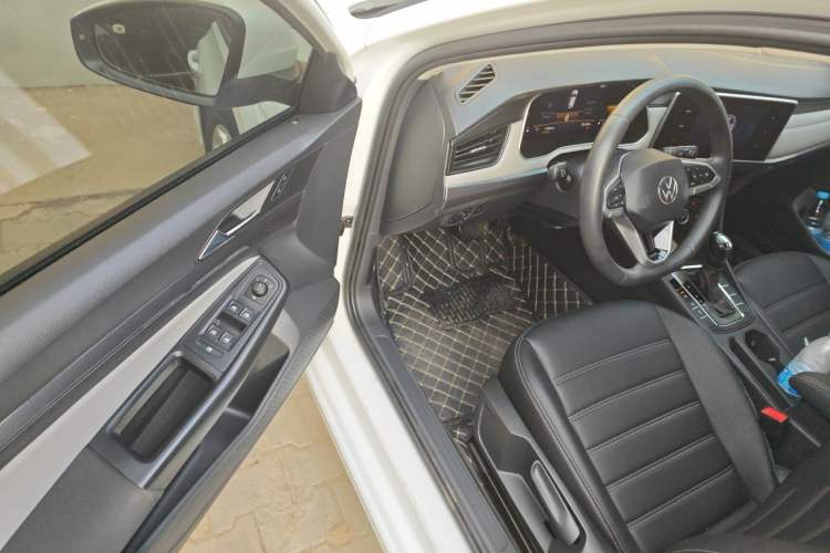 Used Volkswagen Bora 2024 200TSI DSG Comfort Edition Driver Seat