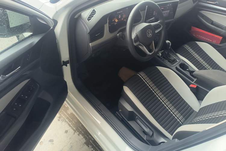 Used Volkswagen Bora 2024 200TSI DSG Comfort Edition Driver Seat