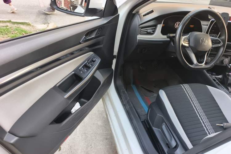 Used Volkswagen Bora 2024 200TSI Manual Comfort Edition Driver Seat