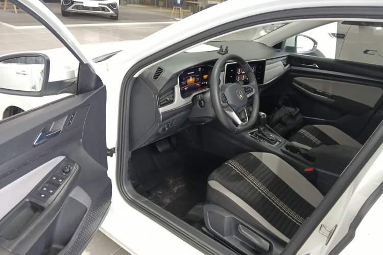 Used Volkswagen Bora 2024 200TSI DSG Comfort Edition Driver Seat