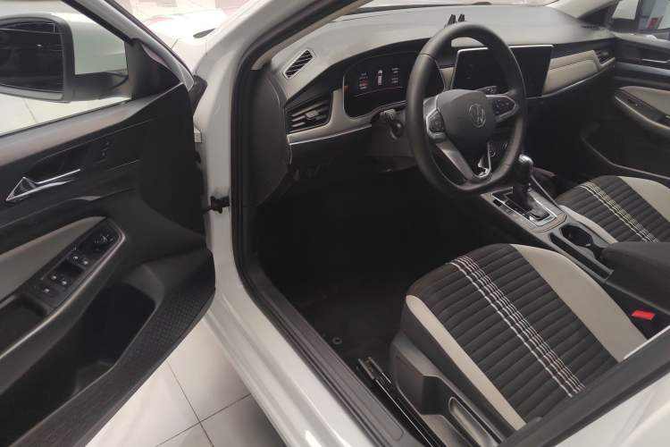Used Volkswagen Bora 2024 200TSI DSG Comfort Edition Driver Seat