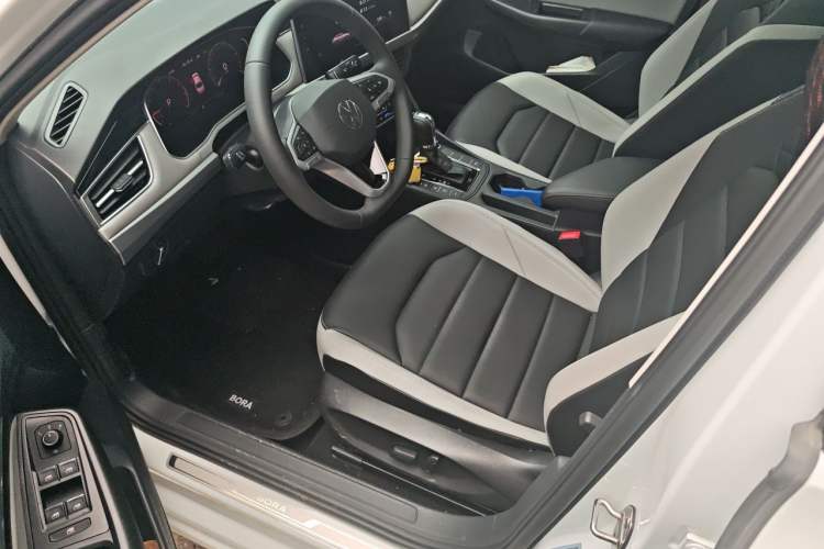 Used Volkswagen Bora 2024 300TSI DSG Prestige Edition Driver Seat
