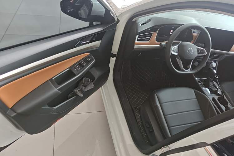 Used Volkswagen Bora 2024 200TSI DSG EnjoyDrive PRO Edition Driver Seat