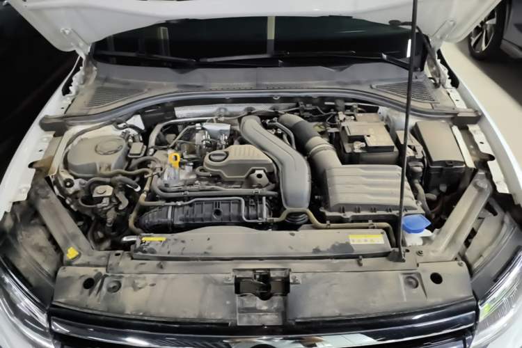 Used Volkswagen Bora 2024 300TSI DSG Prestige Edition Engine Bay