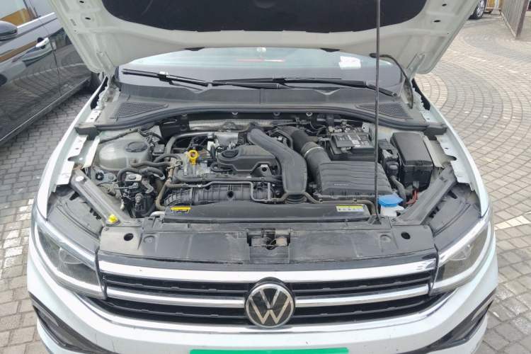 Used Volkswagen Bora 2024 300TSI DSG Prestige Edition Engine Bay
